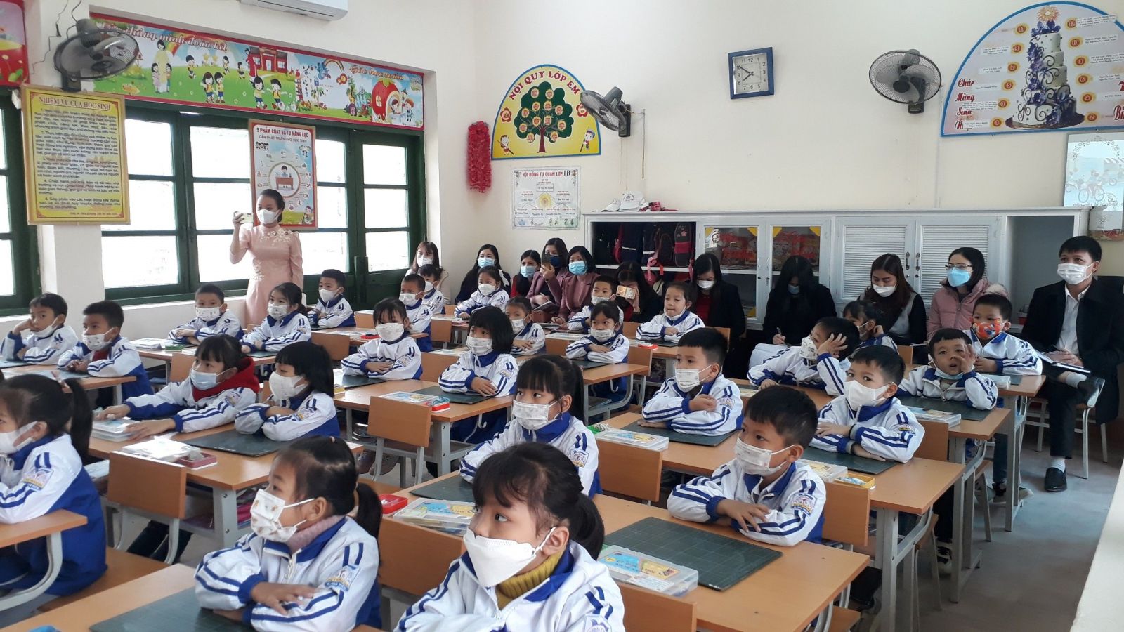 Cô giáo Nguyễn Thị Bích Hảo thực hiện tiết dạy tại lớp 1B