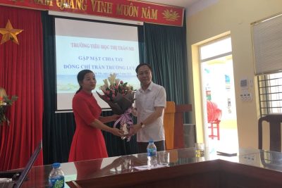 GẶP MẶT CHIA TAY PHÓ HIỆU TRƯỞNG CHUYỂN CÔNG TÁC