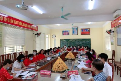 HỘI NGHỊ NHÀ GIÁO, CÁN BỘ QUẢN LÍ GIÁO DỤC, NGƯỜI LAO ĐỘNG TRƯỜNG TIỂU HỌC THỊ TRẤN ME NĂM HỌC 2021 – 2022