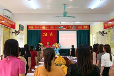 LỄ KẾT NẠP ĐẢNG VIÊN MỚI – NIỀM VINH DỰ CỦA CHI BỘ TRƯỜNG TIỂU HỌC THỊ TRẤN ME