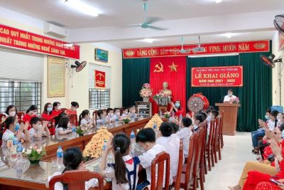Lễ khai giảng “chưa từng có”, Trường Tiểu học thị trấn Me bắt đầu năm học mới đặc biệt 2021 – 2022