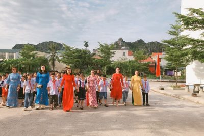 Ngày 29/8/2023, Trường tiểu học thị trấn Me tiếp tục tổ chức đón học sinh lớp 2,3,4,5 tựu trường trong không khí vui tươi, phấn khởi của thầy và trò trước thềm năm học mới.