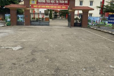 Trường tiểu học thị trấn Me tiếp tục chuẩn bị mọi điều kiện để đón học sinh lớp 2 đến lớp 5 tựu trường vào ngày 29/8/2023