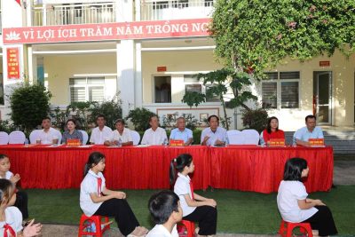 Trường Tiểu học Thị trấn Me tổ chức Chương trình Vui Tết Trung thu và khai mạc Tuần lễ hưởng ứng học tập suốt đời năm 2025.