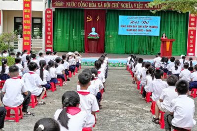 Trường Tiểu học Thị Trấn Me tổ chức Lễ đón thư Bác và Hội thi giáo viên giỏi cấp trường năm học 2025-2026